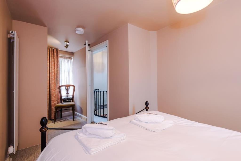Rustic Chester Cottage Near Shops & Terrace מראה חיצוני תמונה