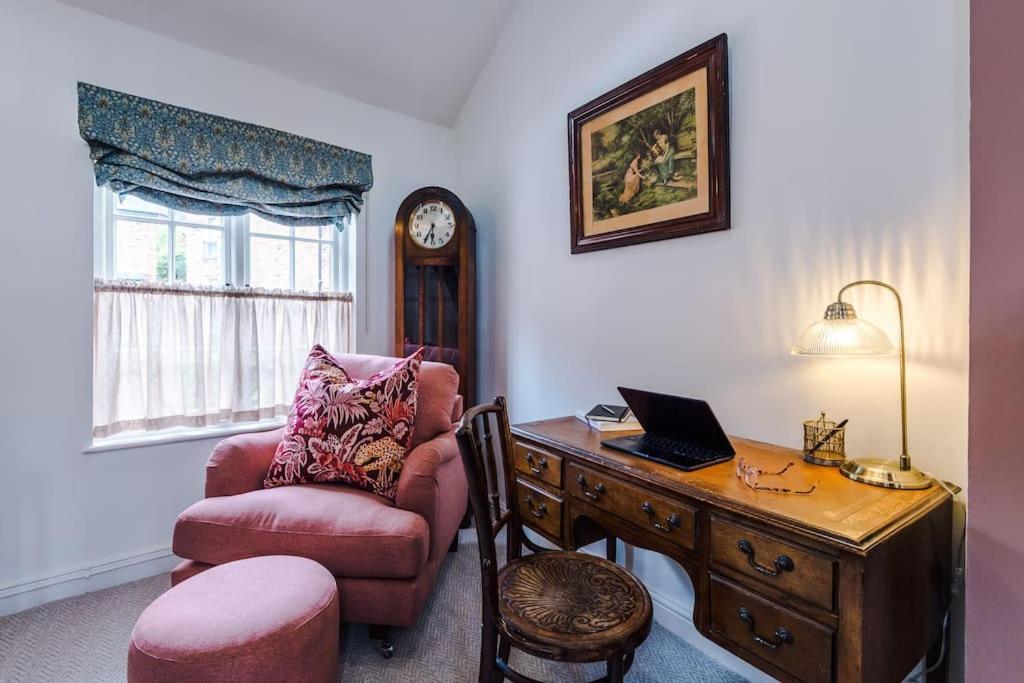 Rustic Chester Cottage Near Shops & Terrace מראה חיצוני תמונה